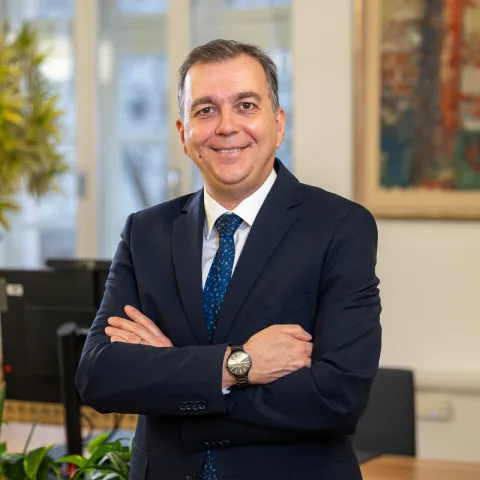 mag. Robert Ljoljo