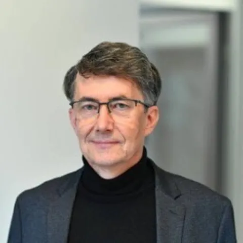 prof. dr. Anton Ram&scaron;ak